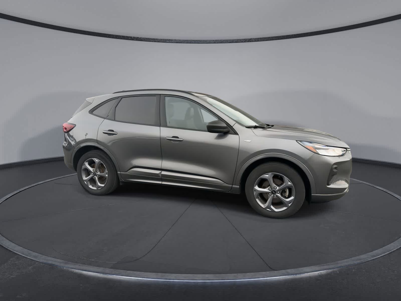 Thumbnail: 2023 Ford Escape - 9