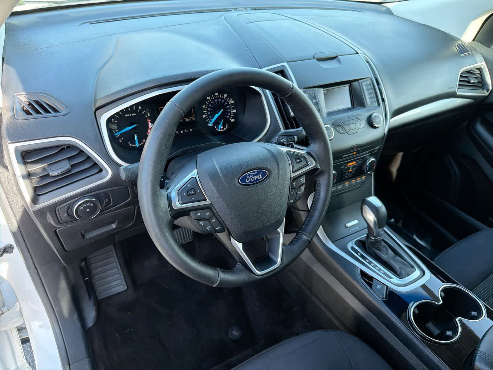 Thumbnail: 2016 Ford Edge - 10