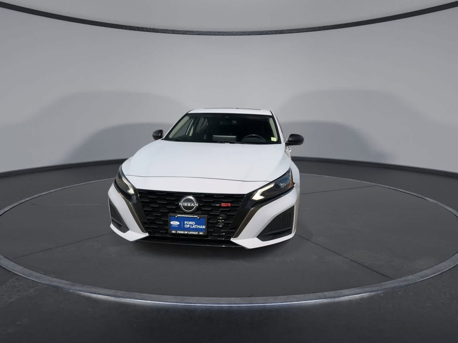 Thumbnail: 2023 Nissan Altima - 3