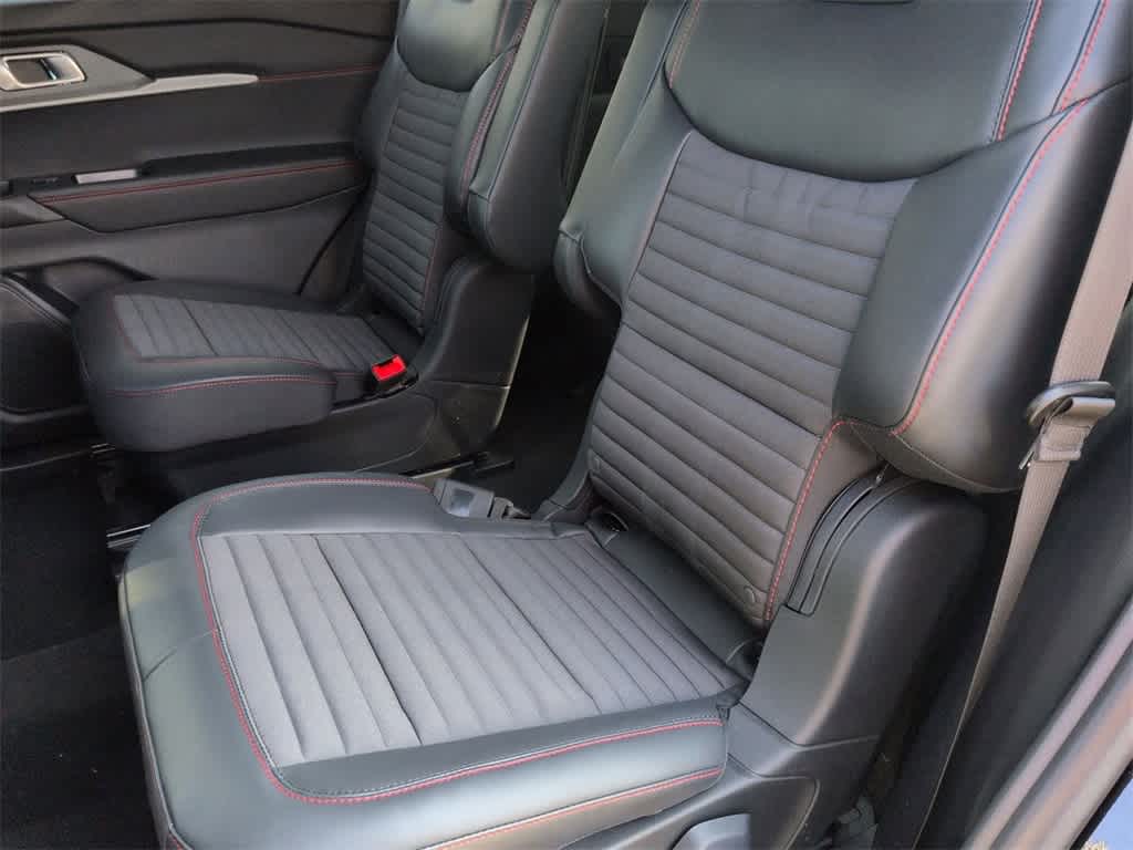 Thumbnail: 2025 Ford Explorer - 20