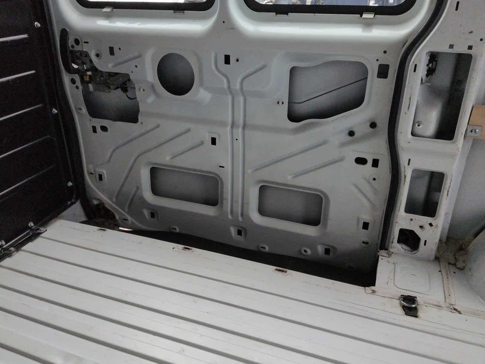 Thumbnail: 2018 GMC Savana - 20