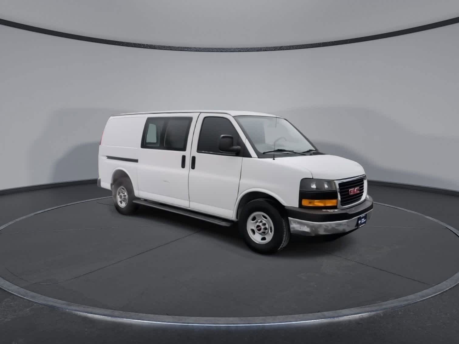 Thumbnail: 2018 GMC Savana - 2