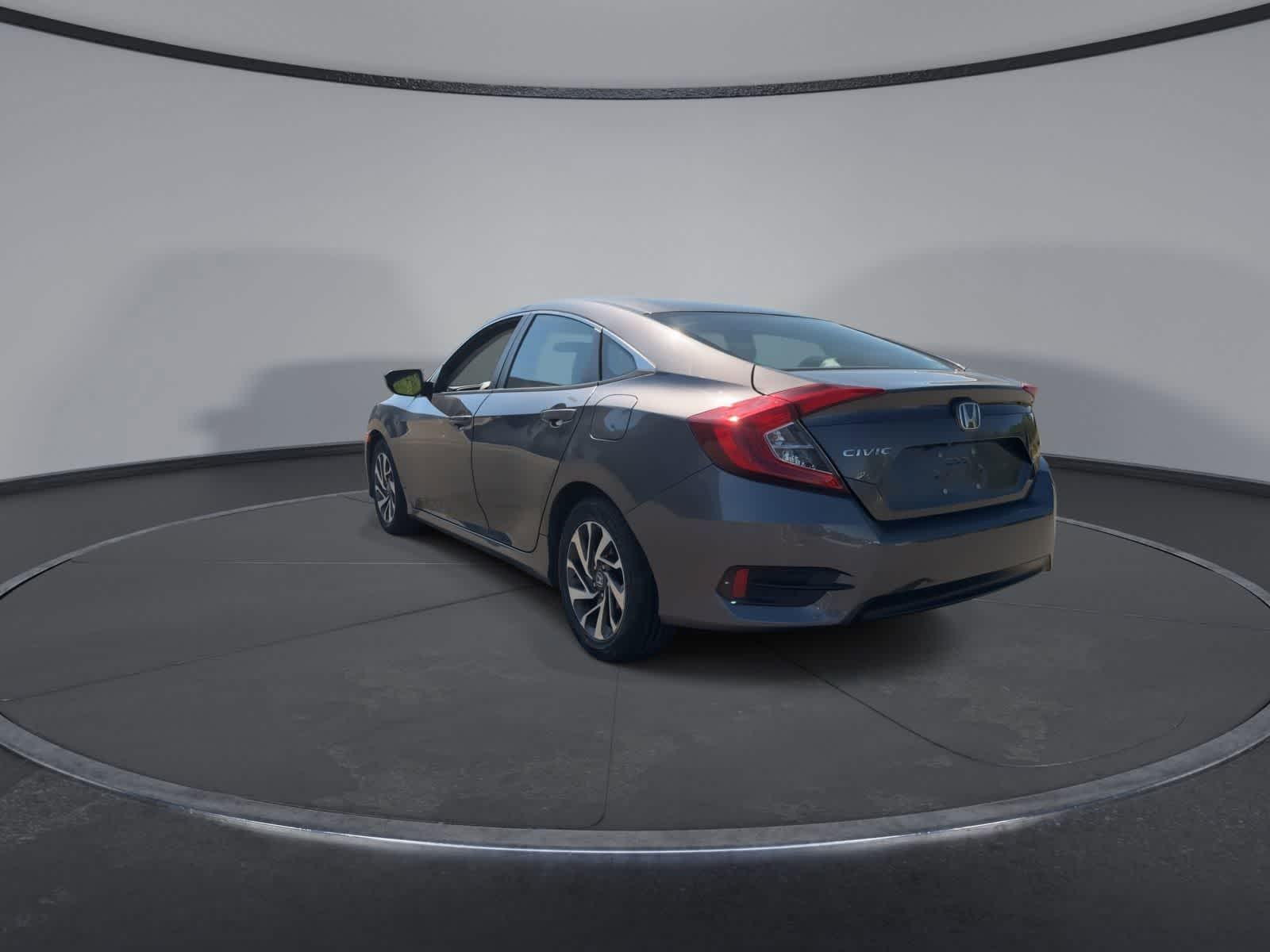 Thumbnail: 2016 Honda Civic - 5