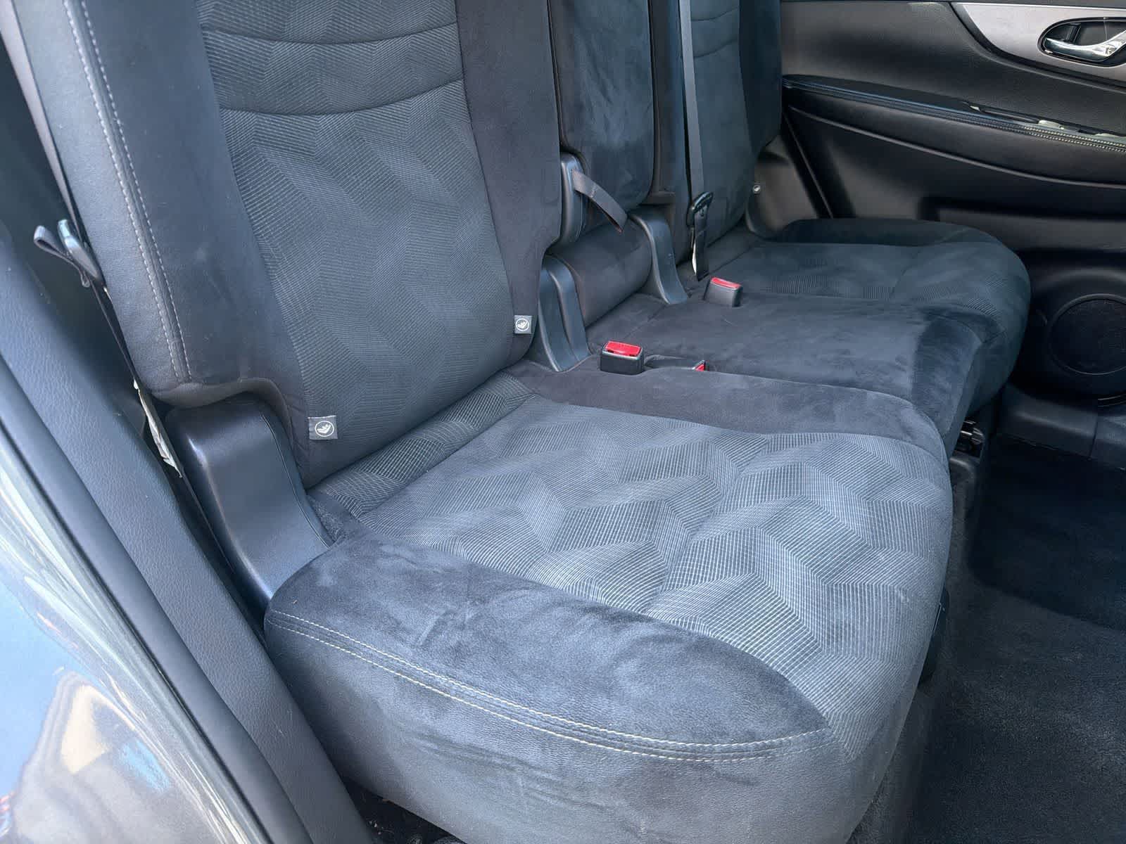 Thumbnail: 2016 Nissan Rogue - 21