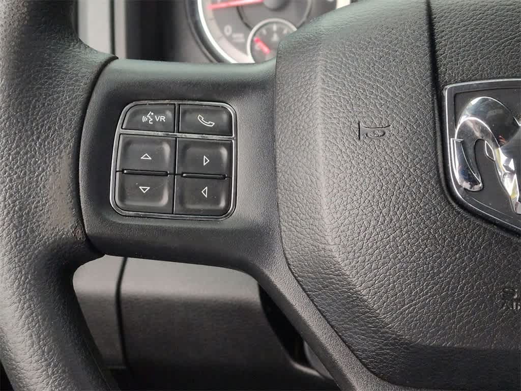 Thumbnail: 2019 RAM 1500 Classic - 24