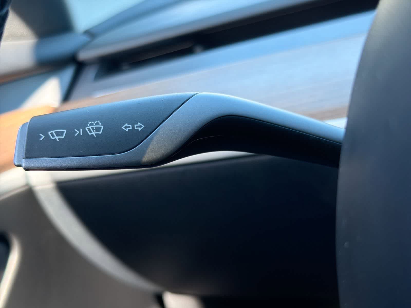 Thumbnail: 2022 Tesla Model 3 - 27