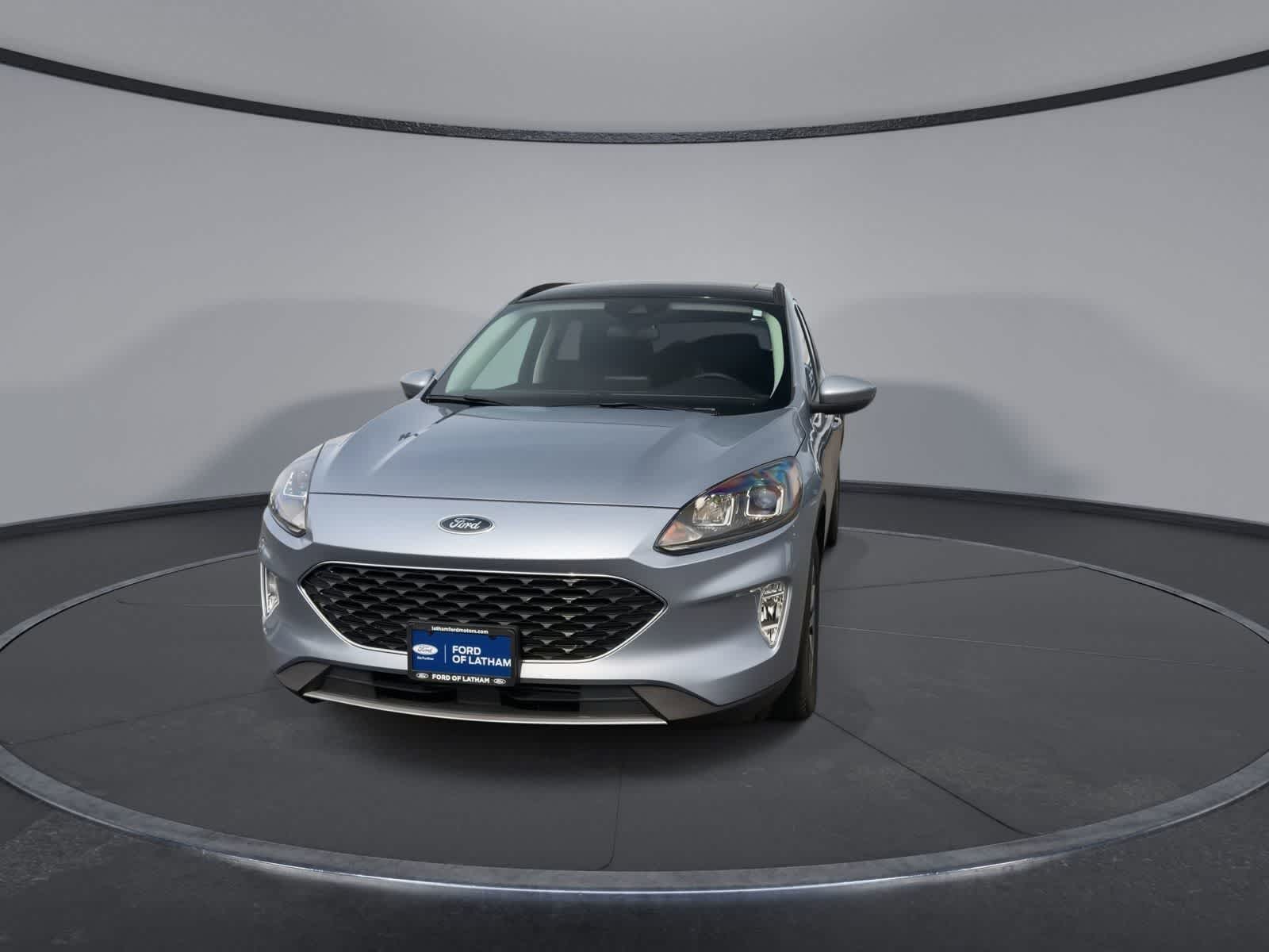 Thumbnail: 2022 Ford Escape - 3