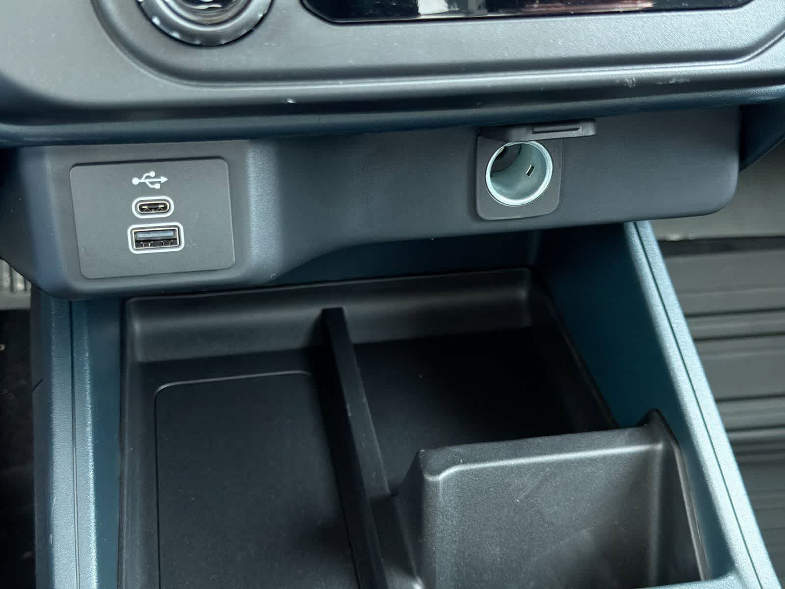 Thumbnail: 2026 Ford Maverick - 31