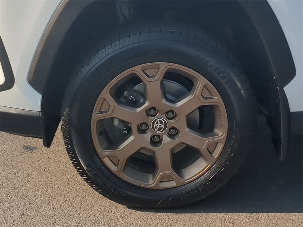 Thumbnail: 2023 Toyota RAV4 - 14