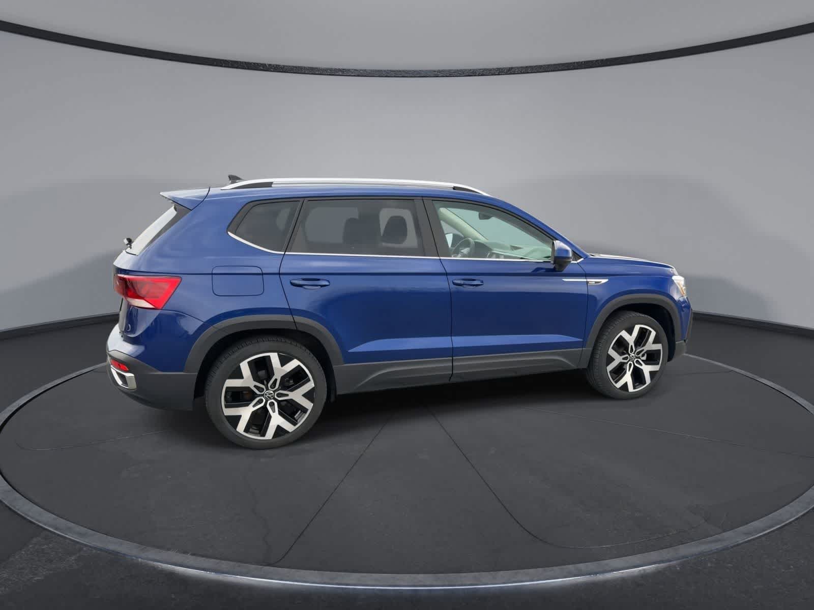 Thumbnail: 2023 Volkswagen Taos - 8