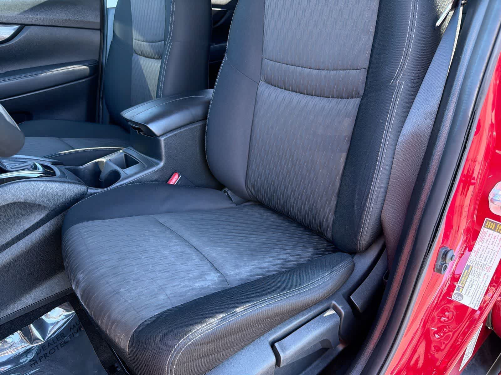 Thumbnail: 2017 Nissan Rogue - 17