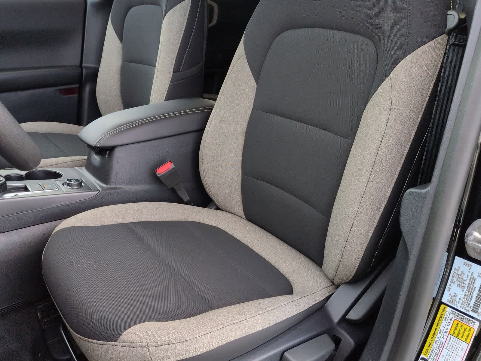 Thumbnail: 2025 Ford Bronco Sport - 17