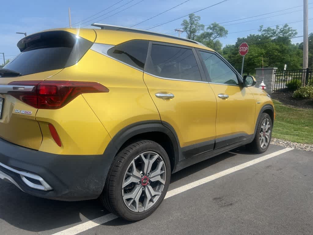 Thumbnail: 2021 Kia Seltos - 3