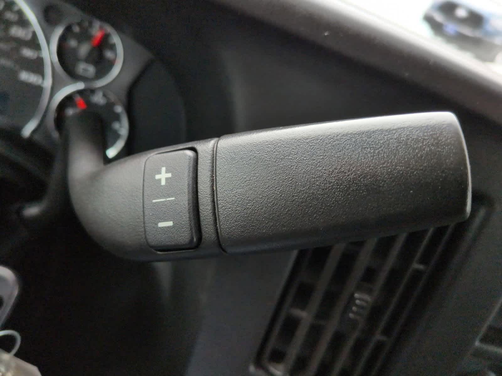 Thumbnail: 2018 GMC Savana - 31