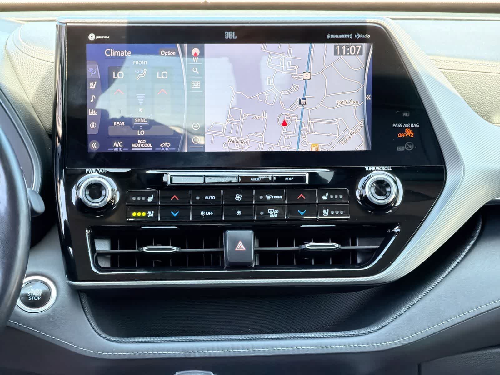 Thumbnail: 2020 Toyota Highlander - 21