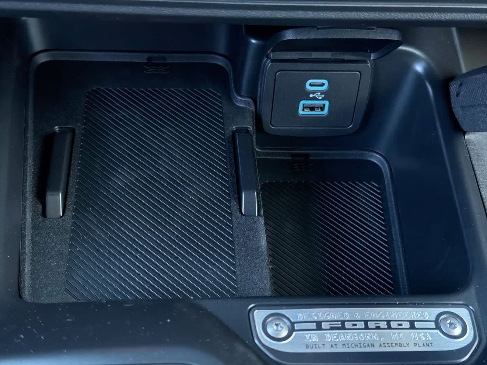 Thumbnail: 2025 Ford Bronco - 32