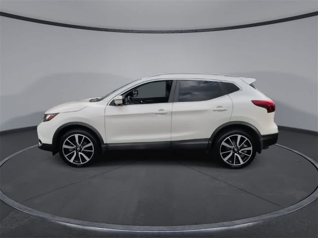 Thumbnail: 2017 Nissan Rogue Sport - 5