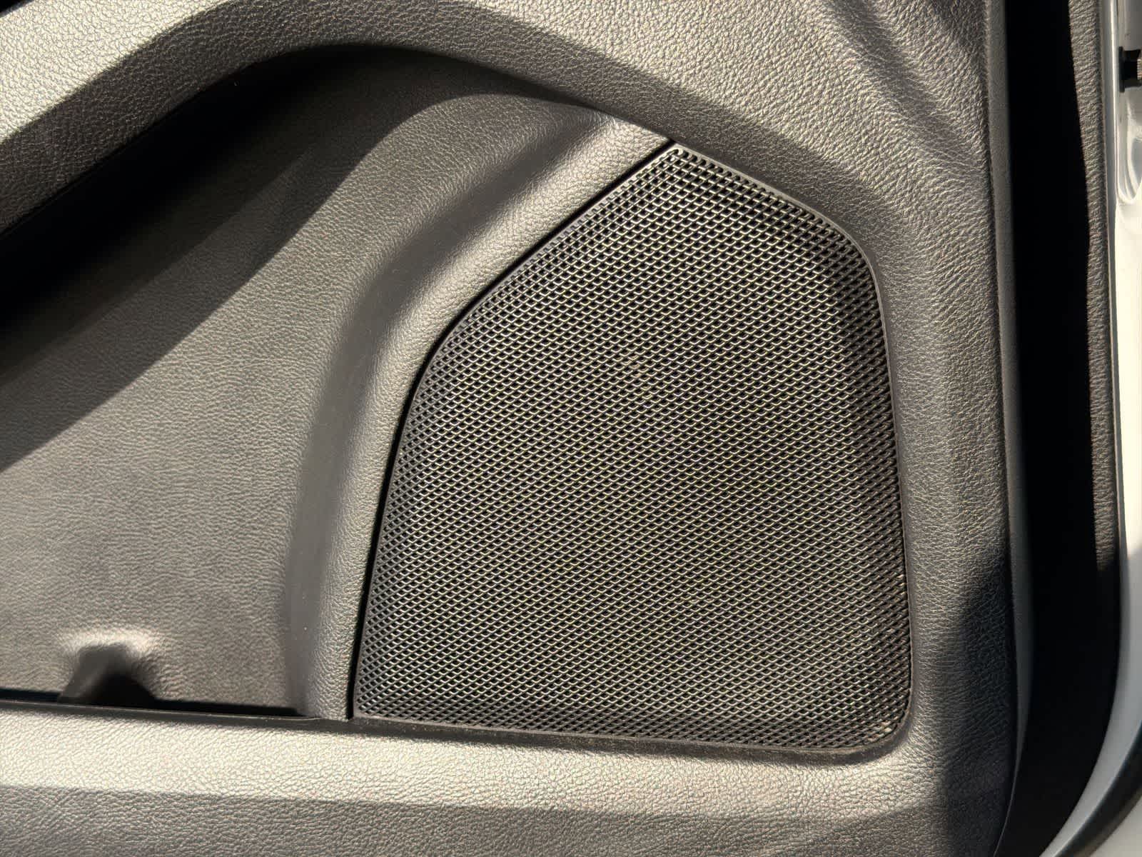 Thumbnail: 2016 Ford Edge - 30