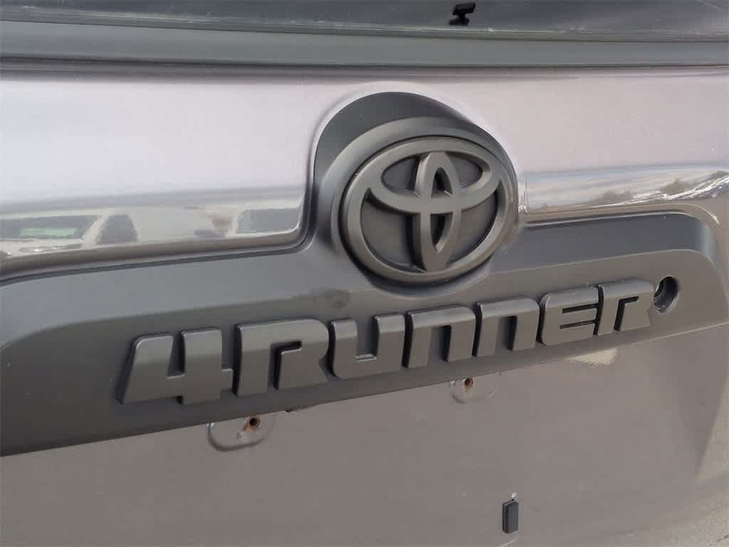 Thumbnail: 2017 Toyota 4Runner - 13