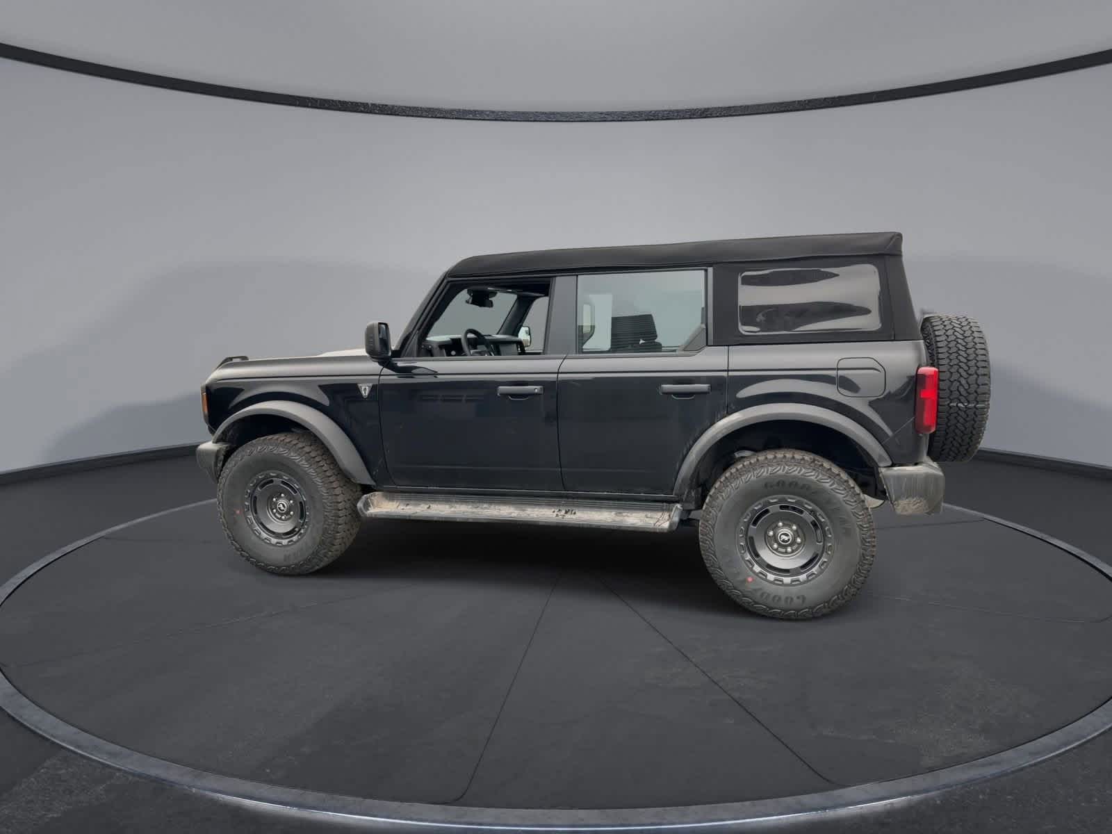 Thumbnail: 2025 Ford Bronco - 5