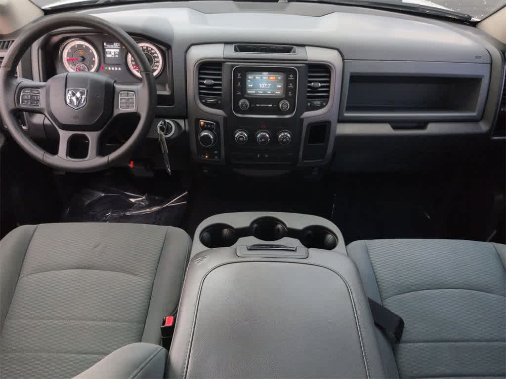 Thumbnail: 2019 RAM 1500 Classic - 16