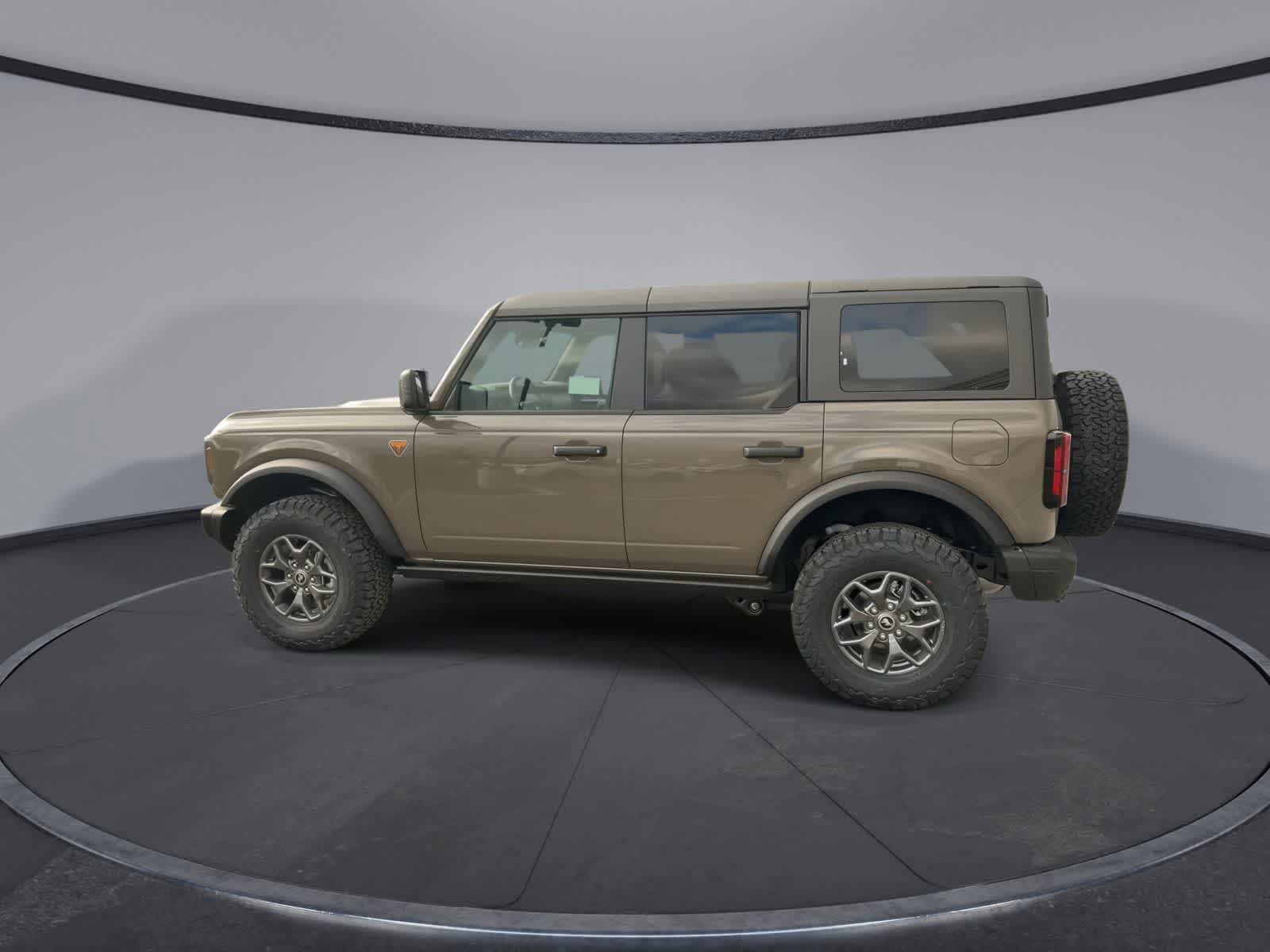 Thumbnail: 2025 Ford Bronco - 5