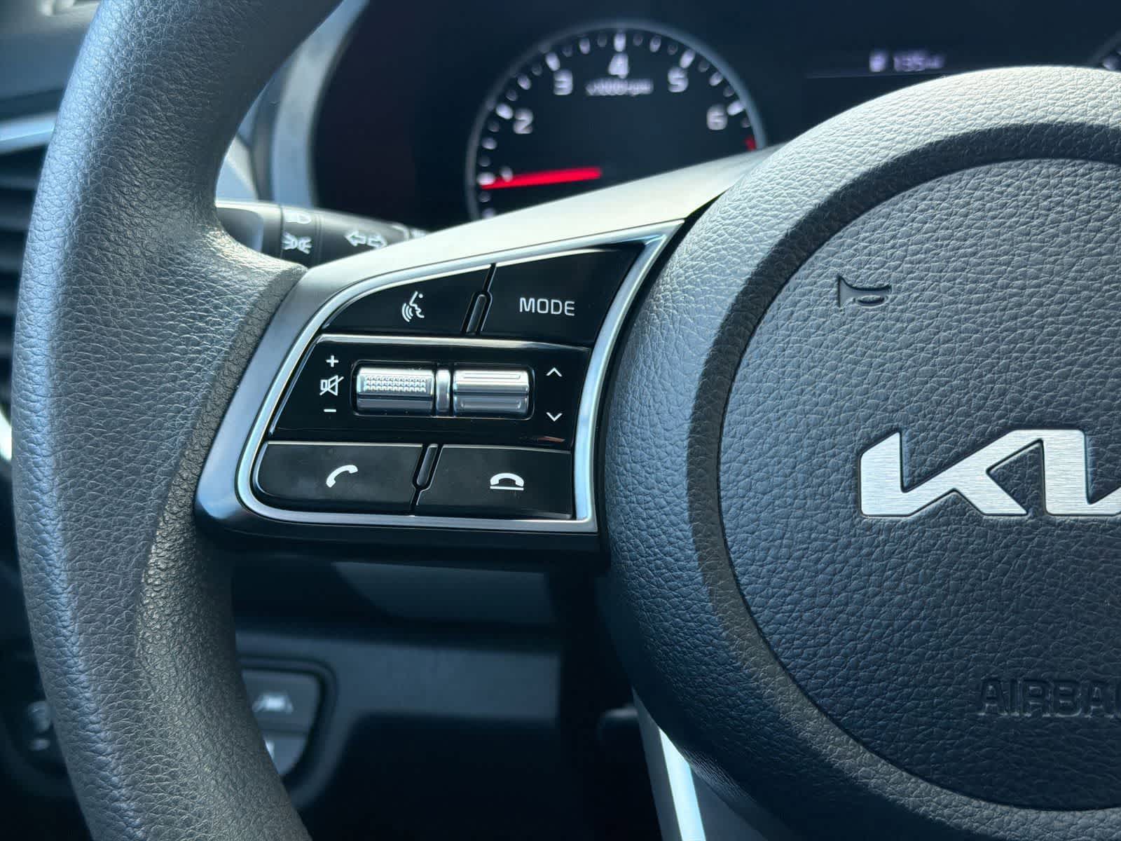 Thumbnail: 2022 Kia Seltos - 24