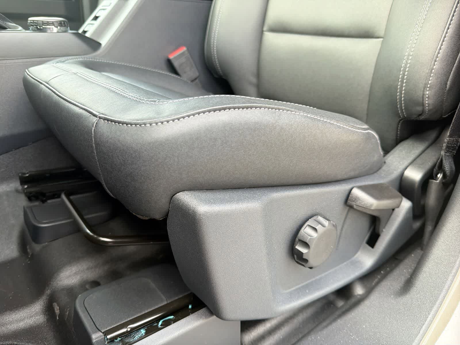 Thumbnail: 2025 Ford Bronco - 18