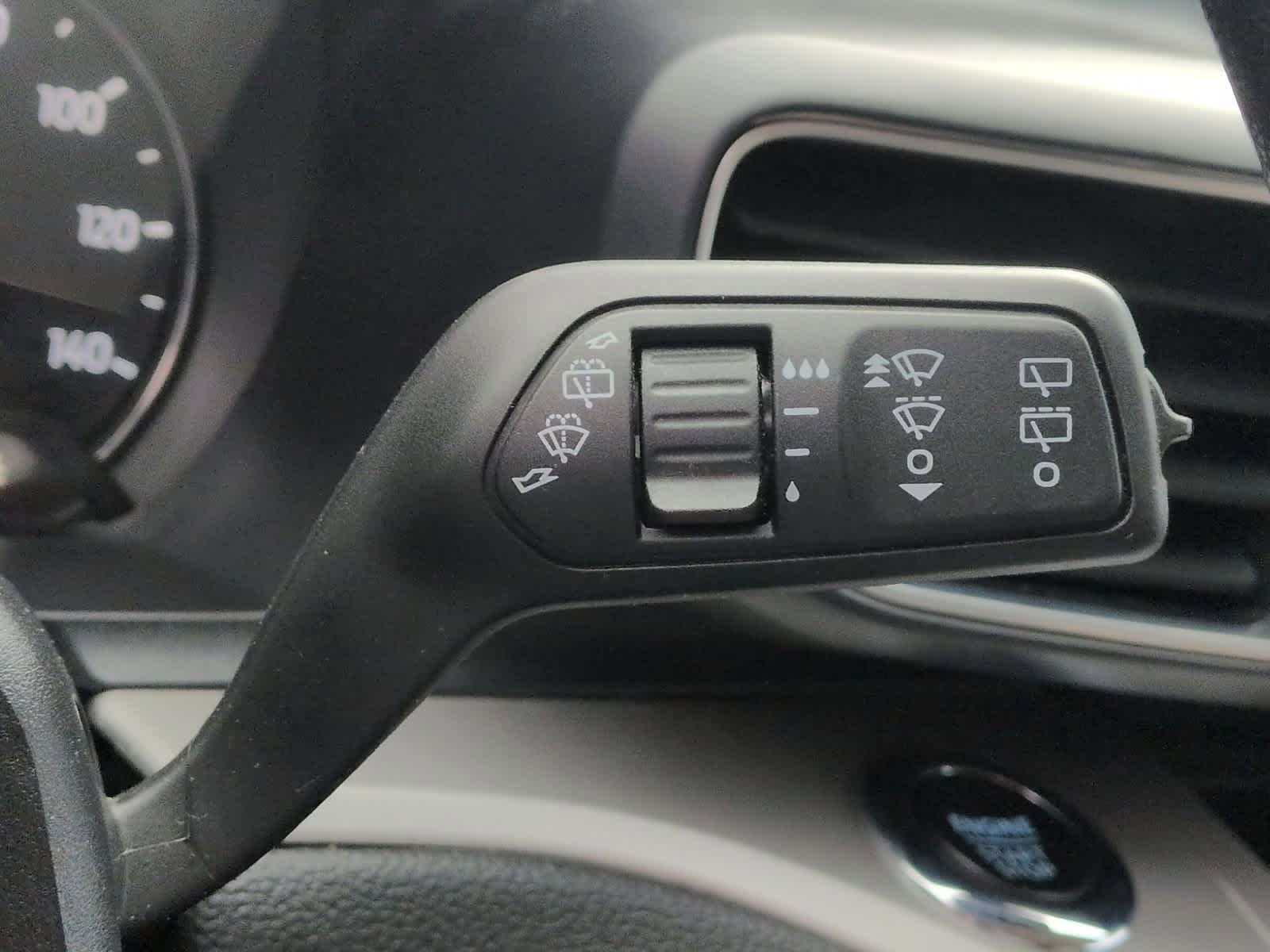 Thumbnail: 2022 Ford Explorer - 26