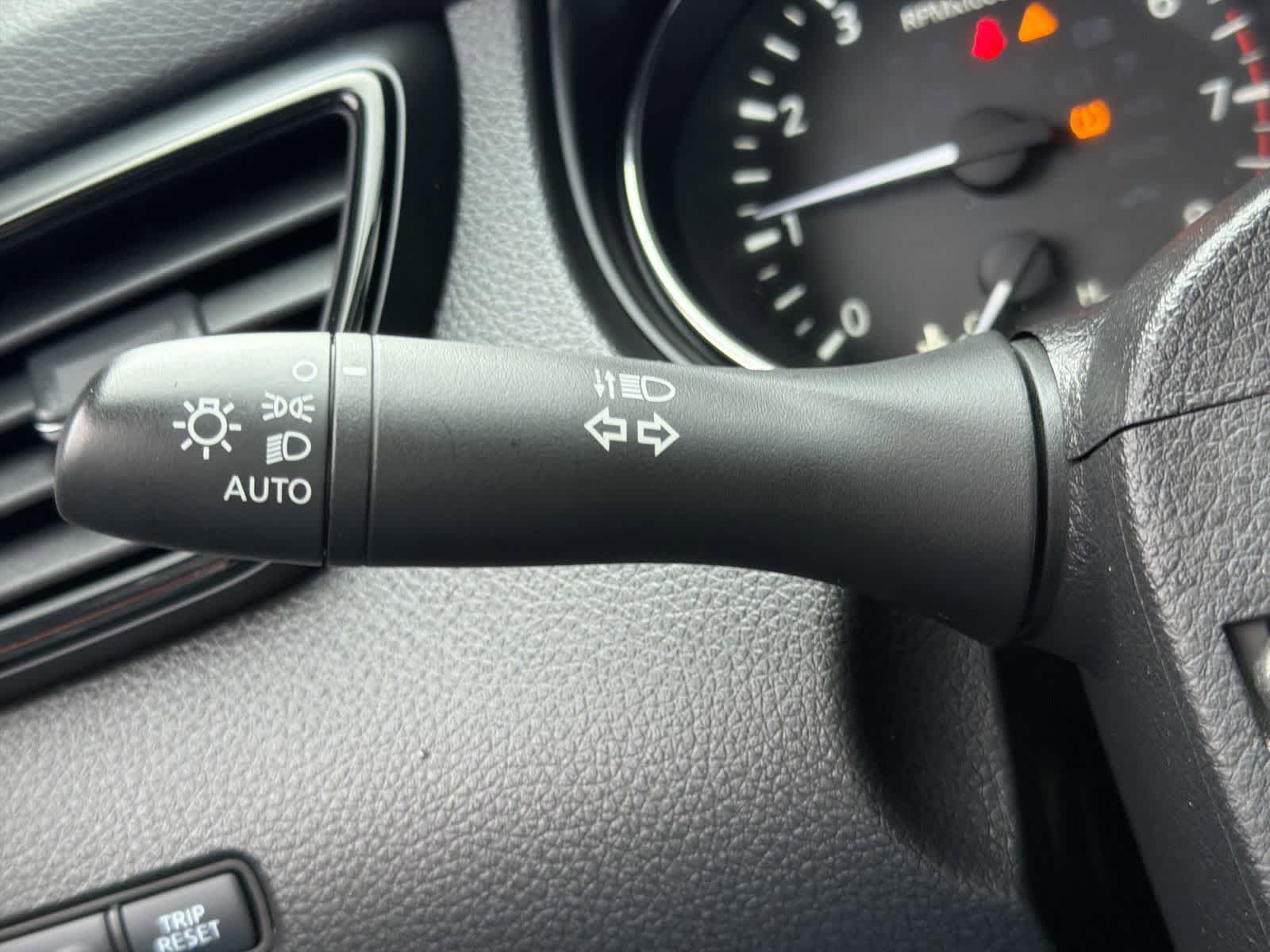 Thumbnail: 2020 Nissan Rogue - 27