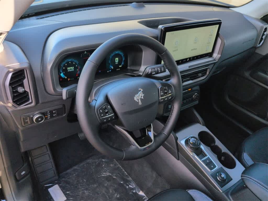 Thumbnail: 2025 Ford Bronco Sport - 10