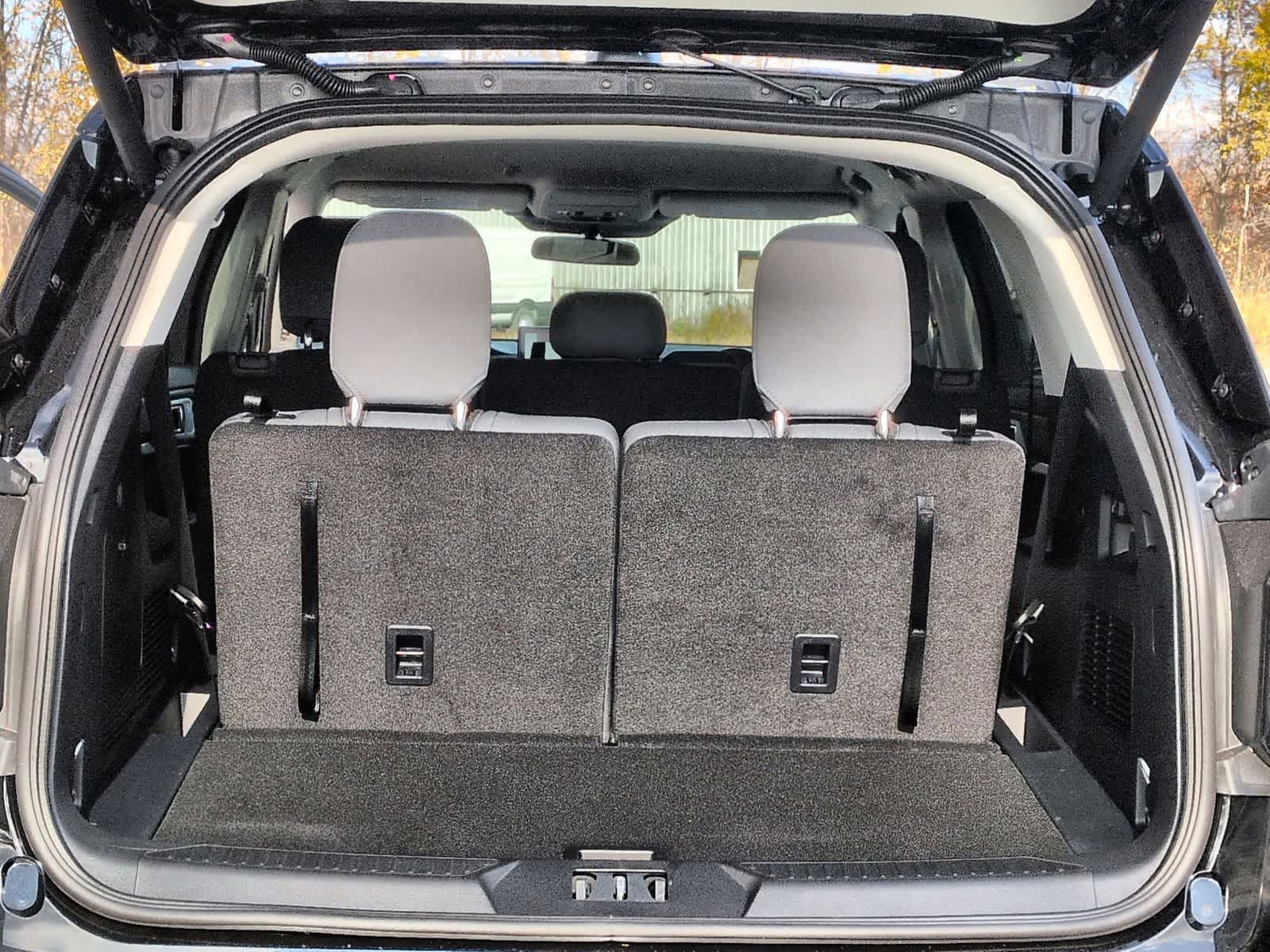 Thumbnail: 2026 Ford Explorer - 35