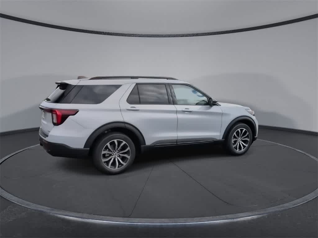 Thumbnail: 2026 Ford Explorer - 8