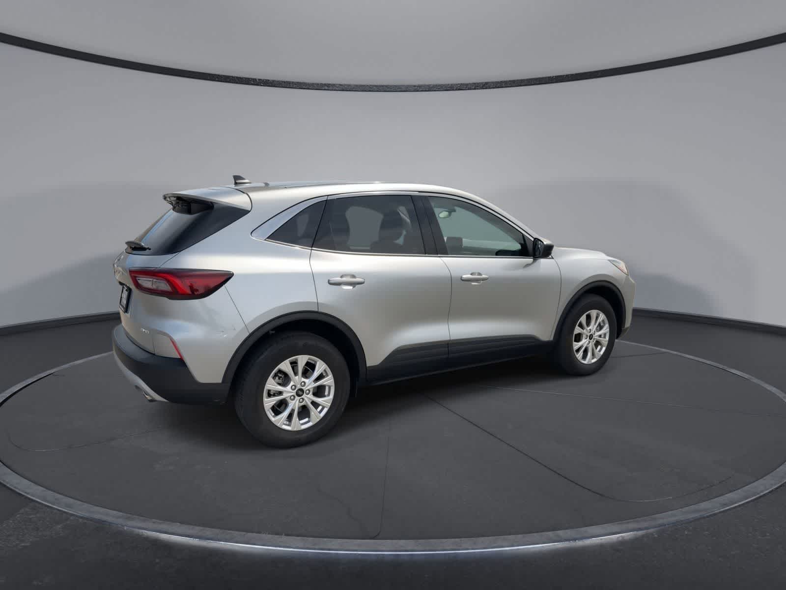 Thumbnail: 2023 Ford Escape - 8