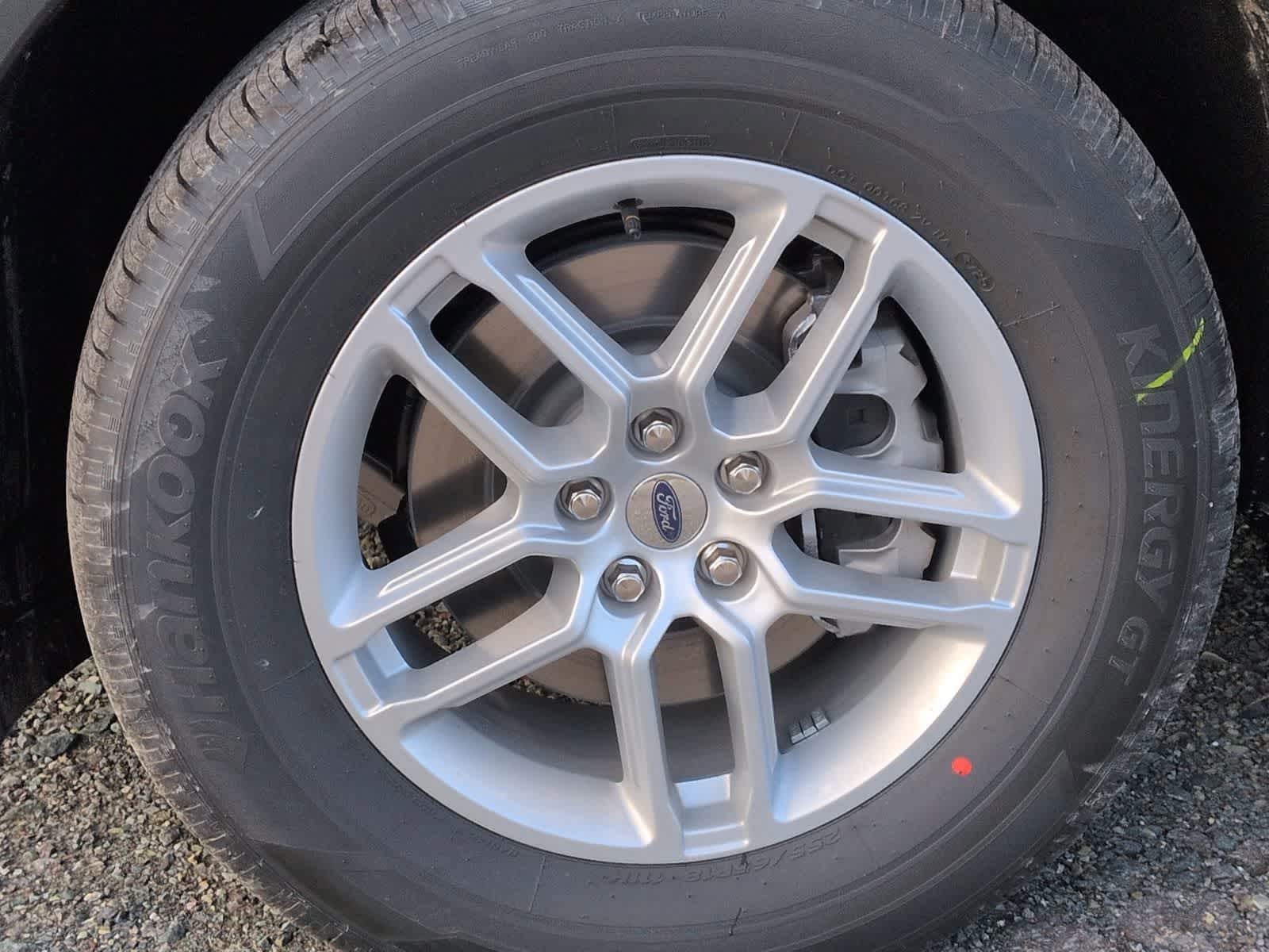 Thumbnail: 2026 Ford Explorer - 14