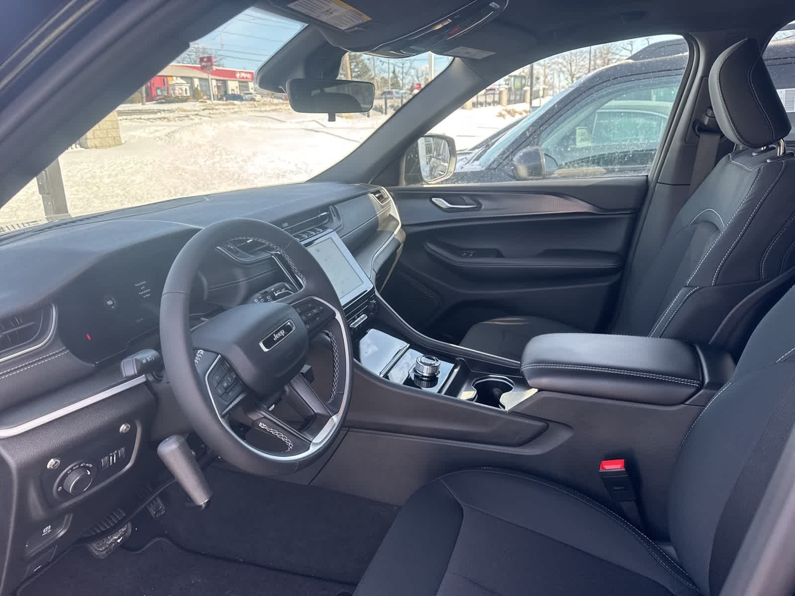 Thumbnail: 2025 Jeep Grand Cherokee - 3