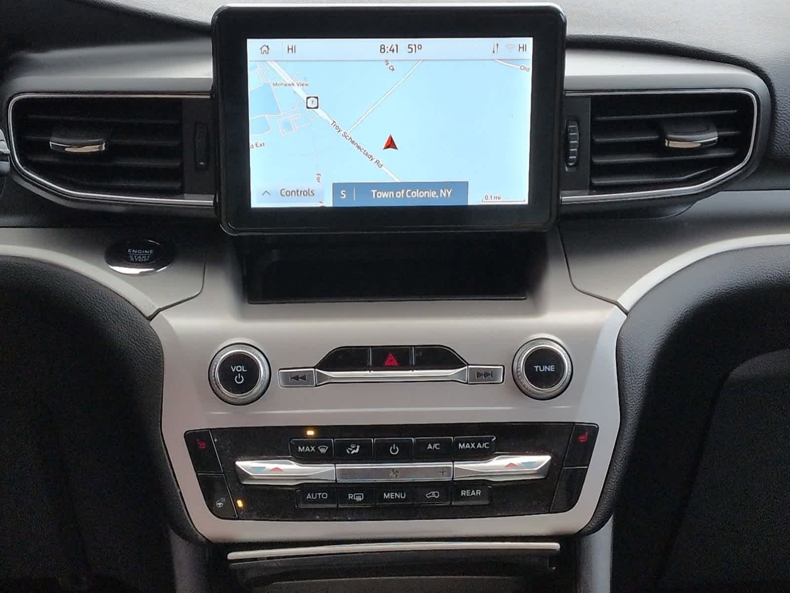 Thumbnail: 2022 Ford Explorer - 28