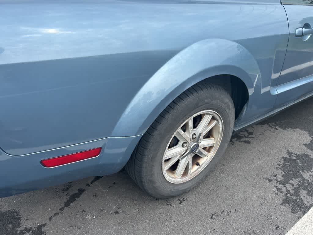 2006 Ford Mustang  3