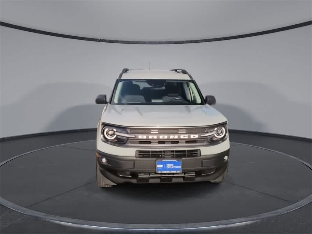 Thumbnail: 2022 Ford Bronco Sport - 3