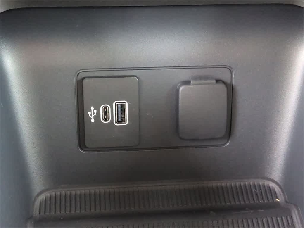 Thumbnail: 2026 Ford Explorer - 32