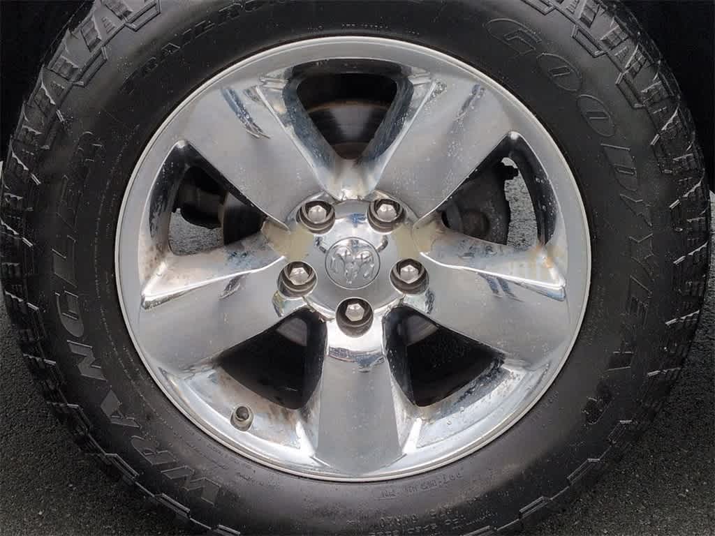 Thumbnail: 2019 RAM 1500 Classic - 14