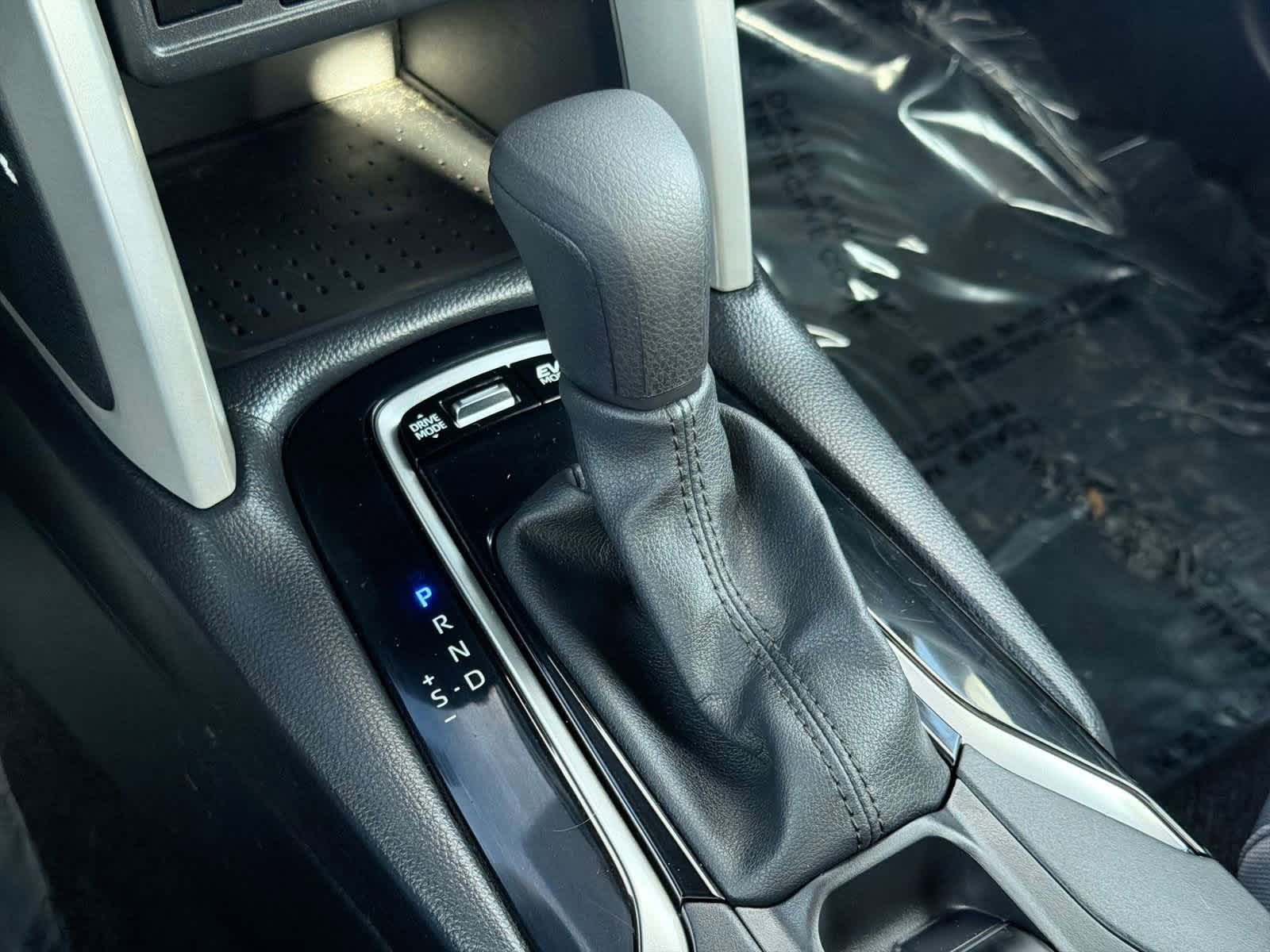 Thumbnail: 2024 Toyota Corolla Cross - 33