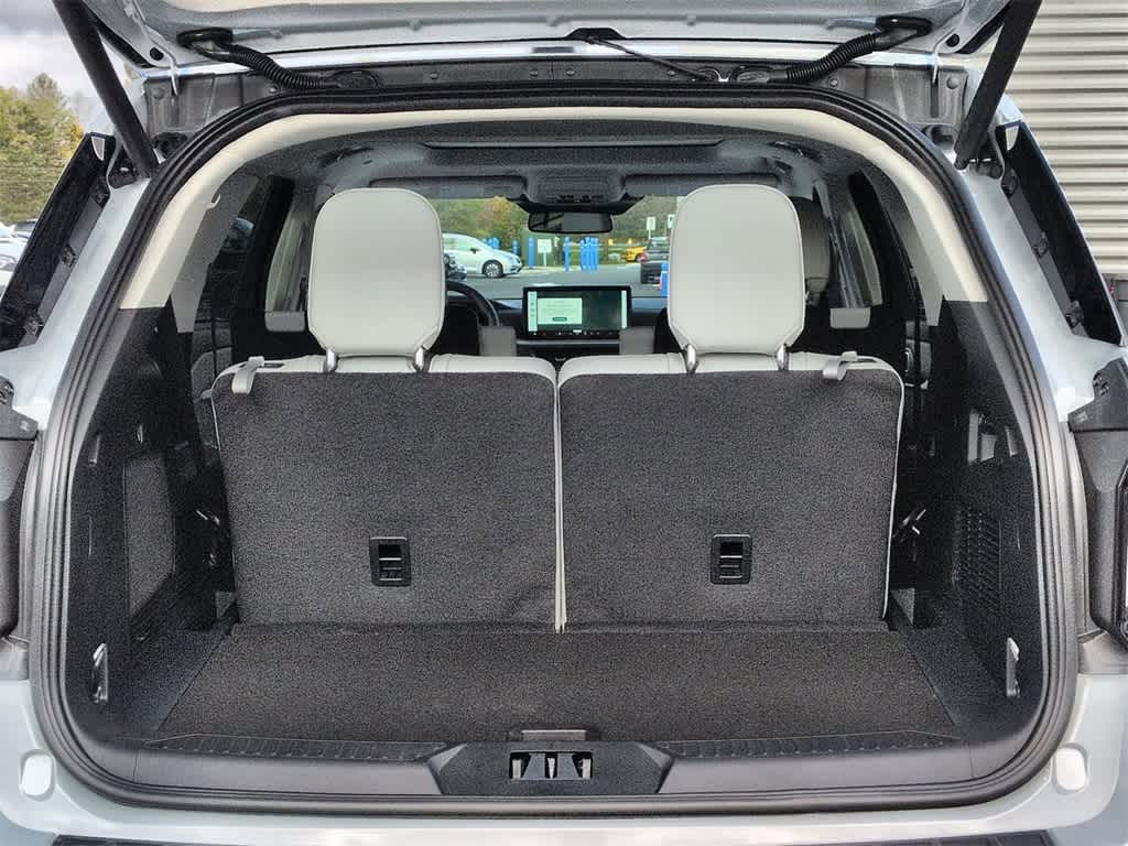 Thumbnail: 2026 Ford Explorer - 36