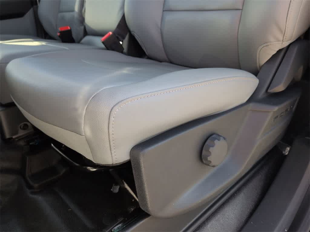 Thumbnail: 2026 Ford F-350 - 18