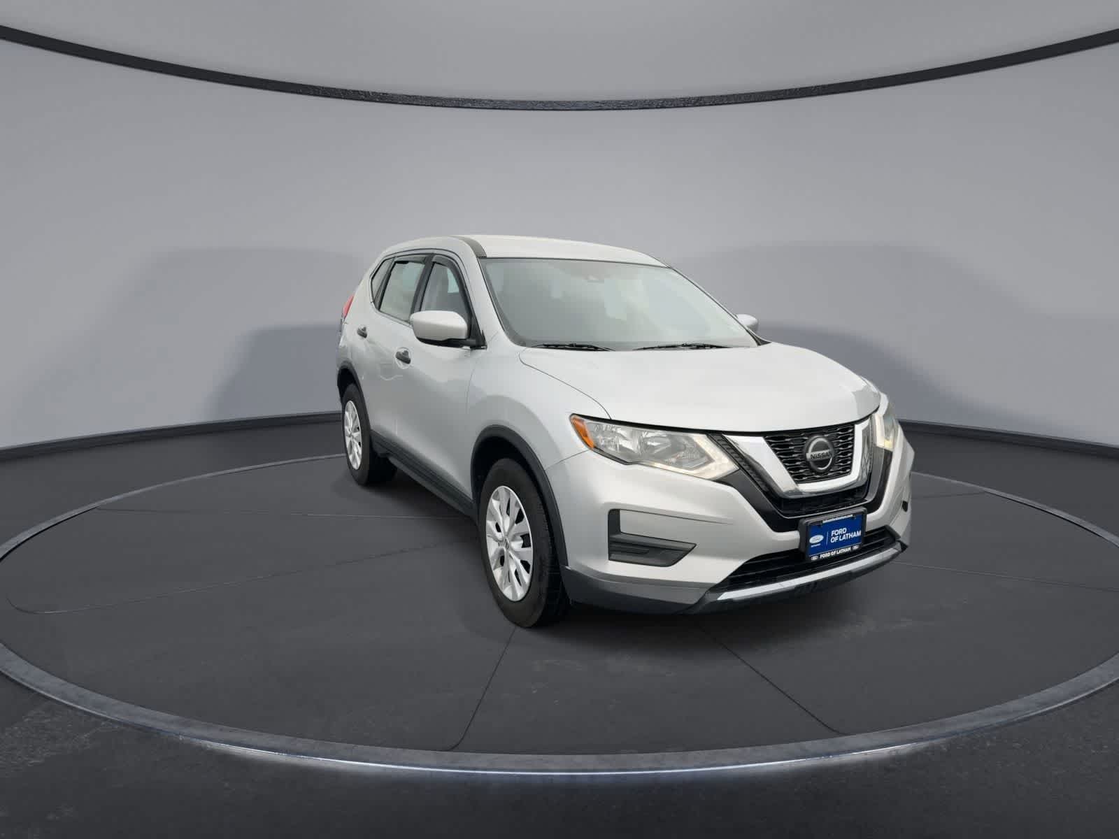 Thumbnail: 2019 Nissan Rogue - 2