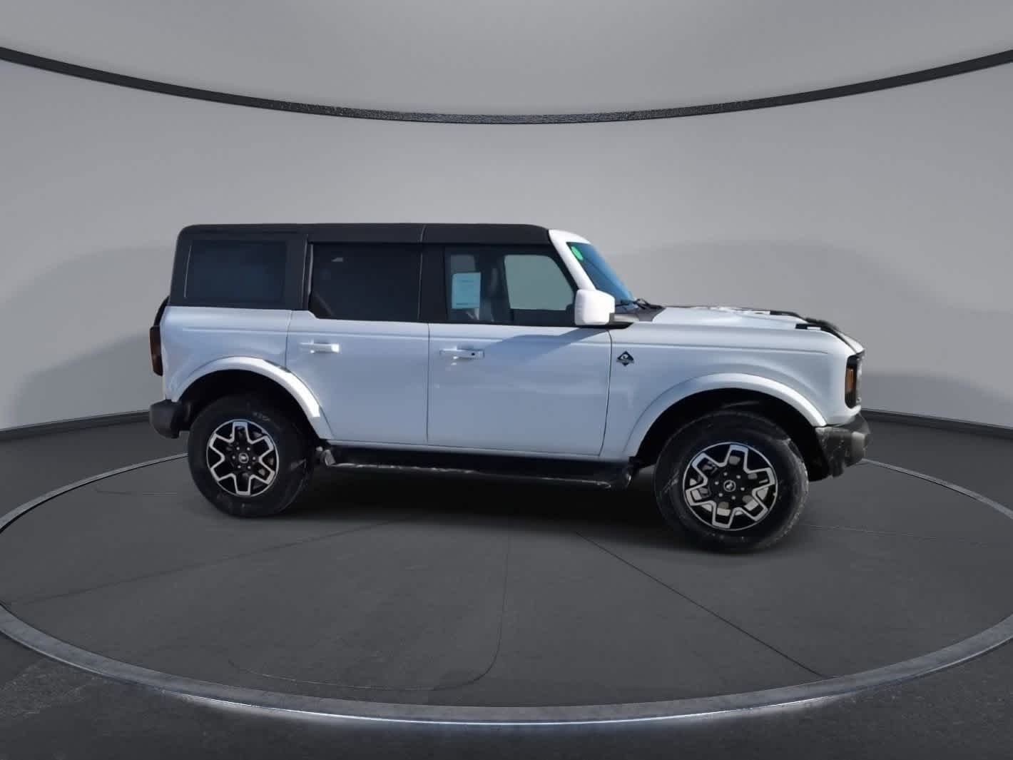 Thumbnail: 2025 Ford Bronco - 9