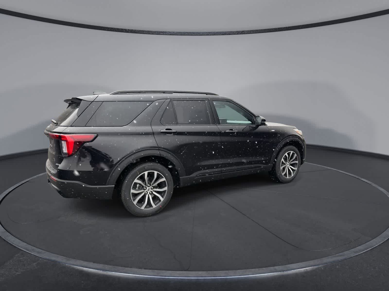 Thumbnail: 2026 Ford Explorer - 8