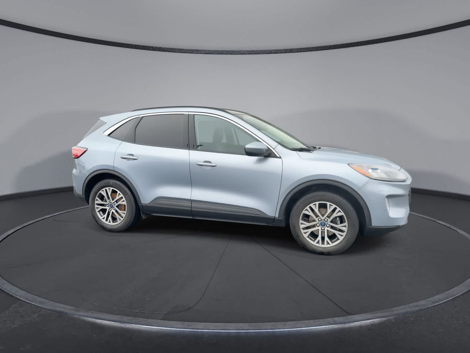 Thumbnail: 2022 Ford Escape - 9