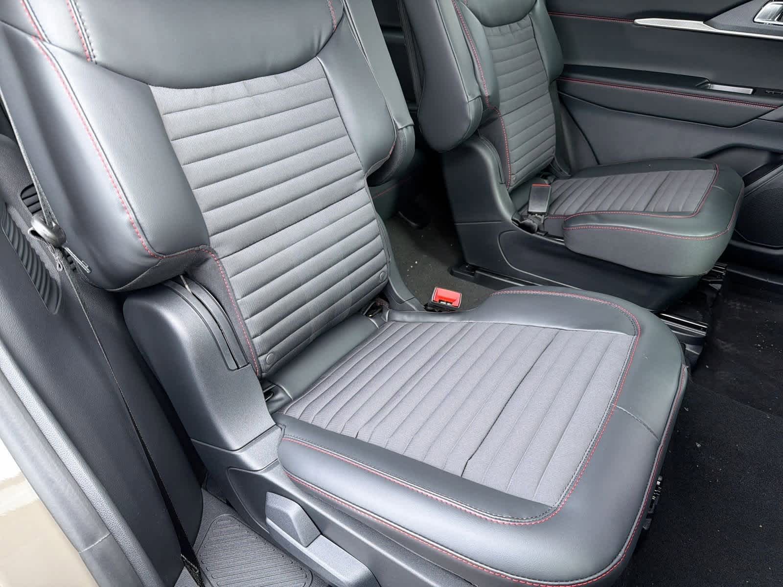 Thumbnail: 2026 Ford Explorer - 22