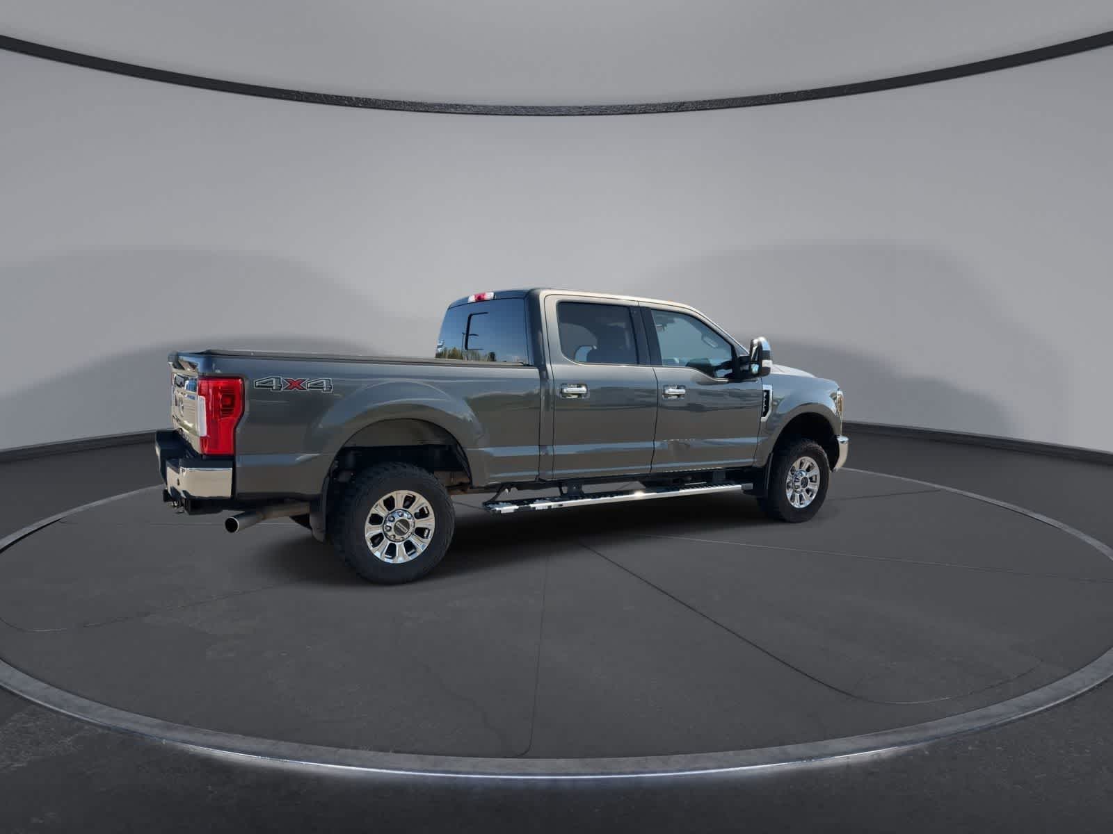 Thumbnail: 2019 Ford F-250 - 8